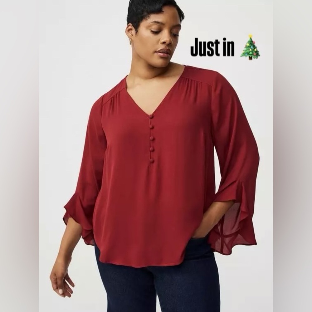 Torrid Burgundy Harper😍 V-Neck Blouse with Button Detail